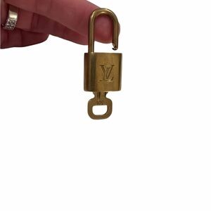 Louis Vuitton Brass Padlock with Key No. 301 | Authentic Vintage LV Lock